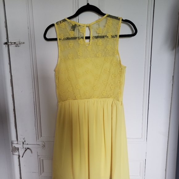 Beautiful Forever 21 dress - Picture 2 of 4